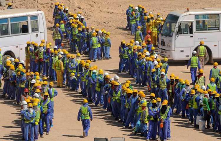 কাতার: এদেশেরও রেলগাড়ি নেই।