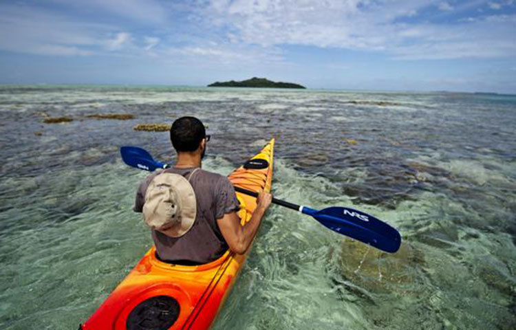 পাপুয়া নিউ গিনি: দ্বীপরাষ্ট্র পাপুয়া নিউ গিনির আয়তন এতই ছোট যে রেলপথের প্রয়োজনও হয় না।