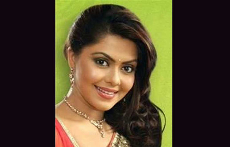 পারিশ্রমিকের দিক থেকেও রিঙ্কু ভোজপুরি ইন্ডাস্ট্রির অন্যতম ‘হায়েস্ট পেইড হিরোইন’। প্রতি ছবিতে সাত লক্ষের কাছাকাছি পারিশ্রমিক পান তিনি।