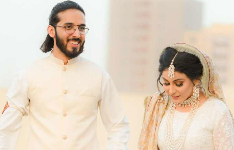 গত ৩০ মার্চ বিয়ে হয় কাইনাতের। তান স্বামীর নাম ওয়াকার উদ্দিন। তার স্বামী কোন পেশার সঙ্গে যুক্ত তা অবশ্য জানাননি। নিজের বিয়ের ছবি সামাজিক যোগাযোগমাধ্যমে প্রকাশ করেছেন তিনি। ছবি: সংগৃহীত