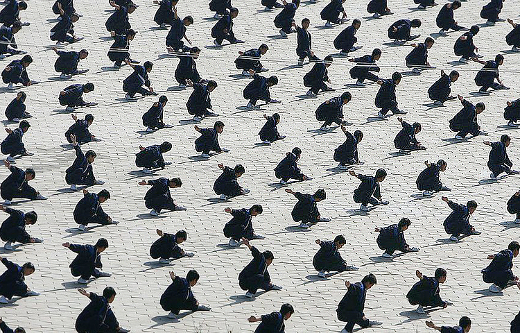 চীনের মধ্যাঞ্চলীয় হেনান প্রদেশের একটি মার্শাল আর্ট ট্রেনিং সেন্টারে অগ্নিকাণ্ডে অন্তত ১৮ জন নিহত হয়েছে। আহত হয়েছে আরও ১৬ জন। আহতদের মধ্যে চারজনের অবস্থা আশঙ্কাজনক। ছবি : সংগৃহীত