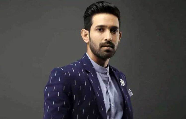 এক সময় কাজ করতেন কফিশপে। সেখানে টেবিলে টেবিলে ধোঁয়া ওঠা কফিমাগ ঘিরে শুনতেন ছবি নিয়ে আলোচনা। আজ তিনি নিজেই অভিনয় করেন ছবিতে। ‘দিল ধড়কনে দো’, ‘ছপাক’, ‘মির্জাপুর’ ছবির অভিনেতা বিক্রান্ত মেসি কোনো পার্টি বা অ্যাওয়ার্ড ফাংশন থেকে ডাক পান না। কিন্তু ভালো অভিনয়ের প্রয়োজন হলেই ডাক আসে তার কাছে।