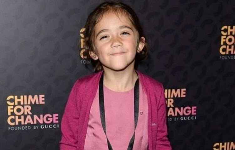 বাবা-মা দু’জনেরই অগাধ সম্পত্তি। ভ্যালেন্টিনা বর্তমানে প্রায় ৯১ কোটি টাকার মালিক।