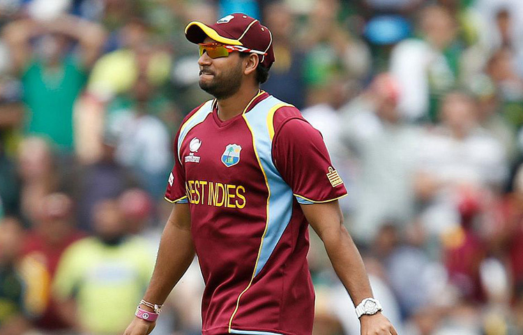 রবি রামপাল: ২০১৪ সালে নিউজিল্যান্ডের বিপক্ষে টুয়েন্টি২০ আন্তর্জাতিকে অভিষেক ঘটে তার। এরপর দলের সাবেক অধিনায়ক ডোয়াইন ব্র্যাভোকে সরিয়ে ওয়েস্ট ইন্ডিজ ক্রিকেট বোর্ড কর্তৃক তাকে একদিনের আন্তর্জাতিক দলে অধিনায়ক মনোনীত করা হয়। ছবি: সংগৃহীত