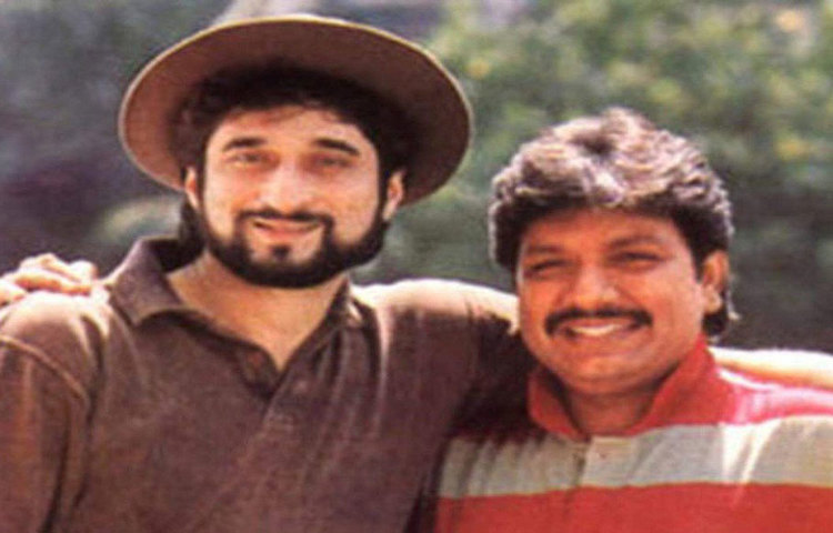 কিন্তু এর পরেই বলিউডে কার্যত বিপ্লব ঘটিয়ে ফেলেন সঙ্গীত পরিচালক নাদিম-শ্রবণ জুটি। একের পর এক হিট গান উপহার দিতে শুরু করেন তারা। পরিস্থিতি এমন দাঁড়ায় যে, নায়ক-নায়িকার চেয়ে তার বেশি পারিশ্রমিক নিতে শুরু করেন। কিন্তু কাউকে টাইপকাস্ট করে ফেলার ঘোর বিরোধী ছিল এই জুটি।