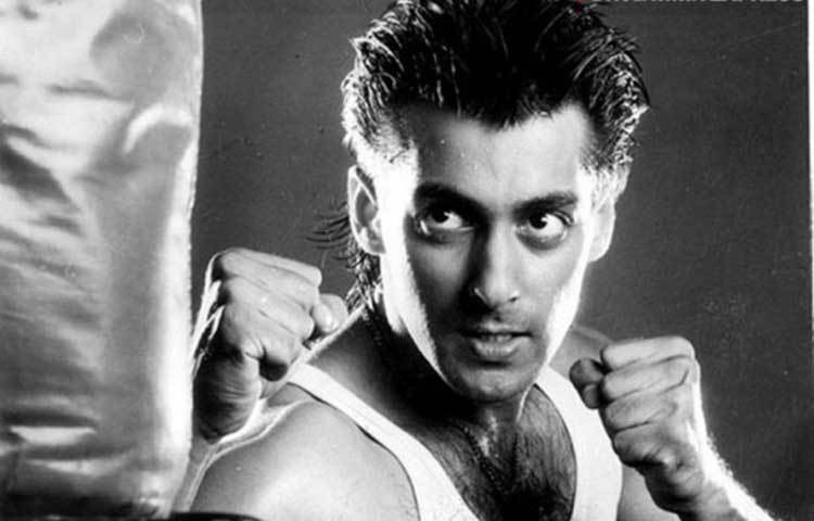 ক্যারিয়ারের মধ্যগগনে থাকার সময়ে আইনি বিতর্কে নাজেহাল হতে হয়েছে তাকে।