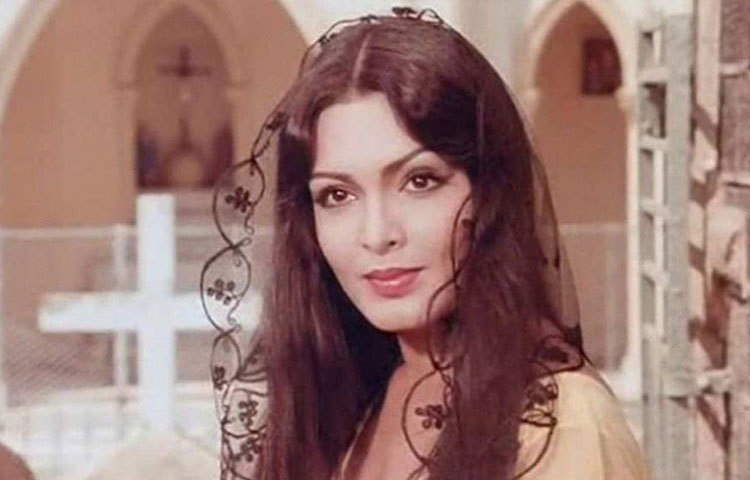 পরভিন ববি। সত্তরের দশকে বলিউড কাঁপিয়েছিলেন তিনি। সেই সময়ের সর্বোচ্চ পারিশ্রমিক পাওয়া অভিনেত্রী ছিলেন তিনি। তার ফ্যাশন সে সময়ের ট্রেন্ড ঠিক করত।