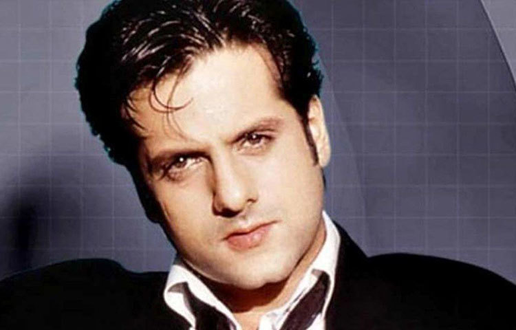 ফারদিন খান চিত্র পরিচালক ফিরোজ খানের ছেলে ফারদিন খান। ‘প্রেম আগান’ ছবি দিয়ে বলিউডের আঙিনায় পা রাখেন তিনি। ওই ছবির জন্যই পুরস্কারও পেয়েছিলেন।