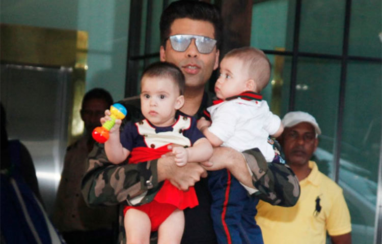 যশ ও রুহি সঙ্গে করণ জোহর।