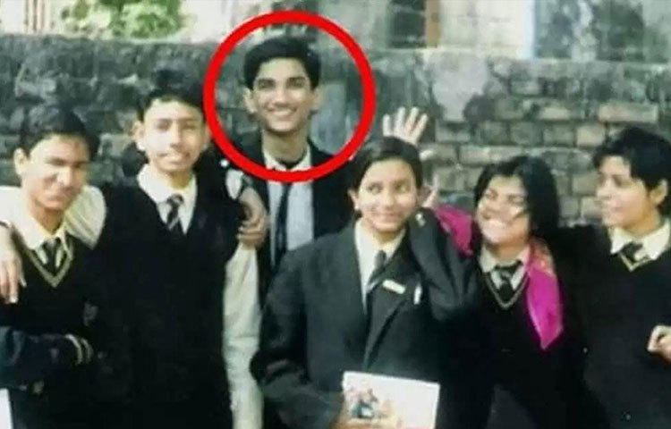 বিহারের পটনায় সুশান্তের জন্ম ১৯৮৬ সালের ২১ জানুয়ারি। তাদের আদি বাড়ি ছিল বিহারের পূর্ণিয়া জেলায়। পটনার সেন্ট ক্যারেন্স হাই স্কুল, তার পর দিল্লির হংসরাজ মডেল স্কুল থেকে পড়াশোনা করেন তিনি।