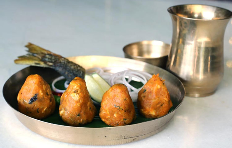 ইলিশ মাছের লেজের ভর্তা।