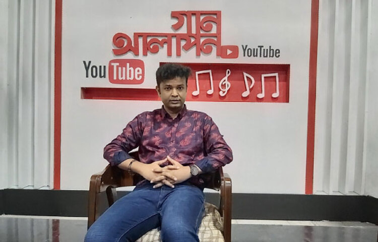 একবছরের বেশি সময় ধরে চলতে থাকা জনপ্রিয় এই অনুষ্ঠানটির চলতি পর্বের অতিথি পুলক ও কর্নিয়া। পর্বটি বিটিভি ও বিটিভি ওয়ার্ল্ডে একযোগে প্রচার হবে আজ (শুক্রবার) বিকেল ৫টা ২৫ মিনিটে।