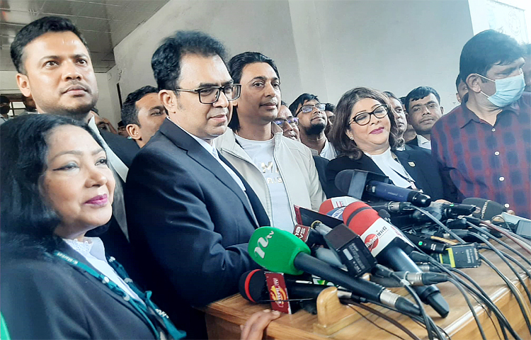 বাংলাদেশ চলচ্চিত্র শিল্পী সমিতির সাধারণ সম্পাদক পদ নিয়ে দ্বন্দ্বের অবসান হলো আজ। চিত্রনায়ক জায়েদ খানের প্রার্থিতা বাতিল করে নিপুণ আক্তারকে সাধারণ সম্পাদক হিসেবে জয়ী ঘোষণা করে আপিল বোর্ডের সিদ্ধান্ত অবৈধ ঘোষণা করে রায় দিয়েছেন হাইকোর্ট। ছবি: জাগো নিউজ