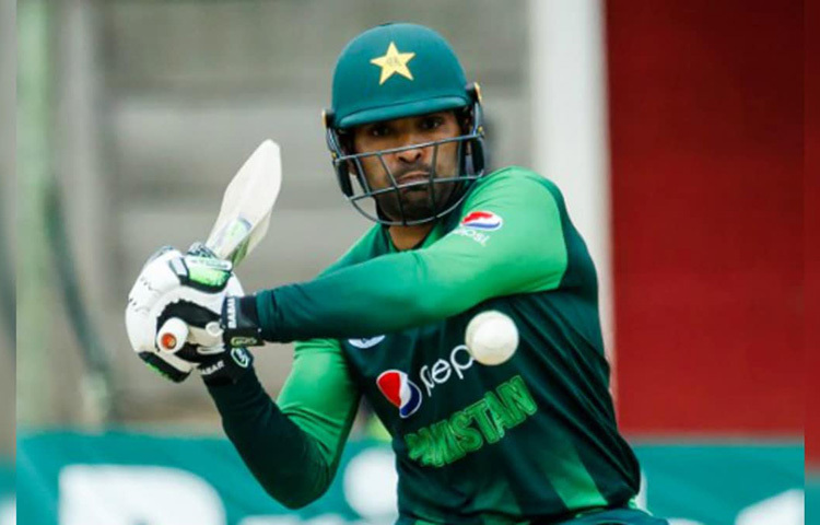 আসিফ আলি: তিনি ২০১৮ সালে ওয়েস্ট ইন্ডিজের বিপক্ষে টি-টোয়েন্টি আই সিরিজে অংশ নেয়ার উদ্দেশ্যে পাকিন্তান দলে অন্তর্ভুক্ত হন। ছবি: সংগৃহীত