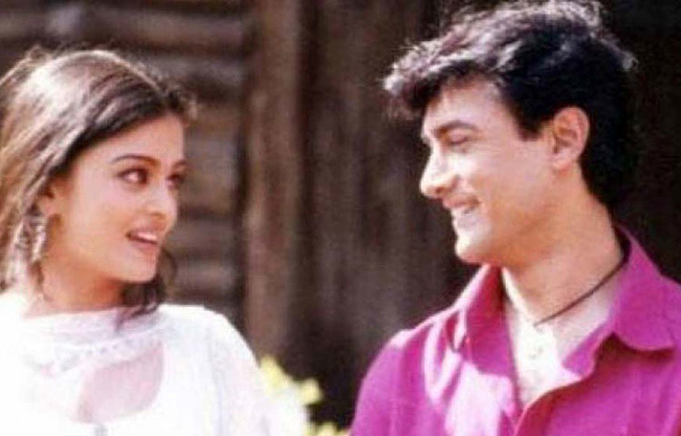 শুধু বিজ্ঞাপনই নয়। জীবনের প্রথম ওয়ার্ল্ড ট্যুরও ঐশ্বর্যা করেছিলেন আমিরের সঙ্গে। সে সময় দু’জনের মধ্যে খুবই ভালো বন্ধুত্ব তৈরি হয়েছিল।