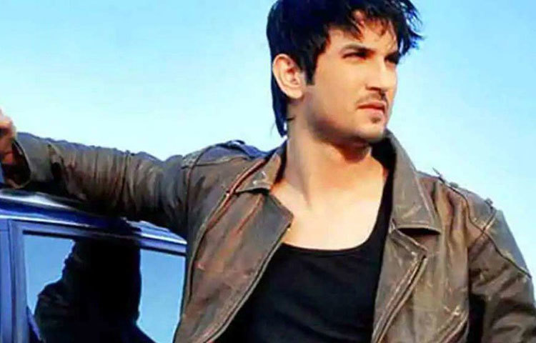 বাস্তবেও যখন তাদের বিয়ের ছবি দেখার আশায় অপেক্ষার প্রহর গুনতে শুরু করেছেন অনুরাগীরা, তখনই কেটে গেল সম্পর্কের সুর। ২০১১ সালে সিনেমায় অভিনয় করবেন বলে ‘পবিত্র রিশতা’-র ইউনিট ছেড়ে দেন সুশান্ত।