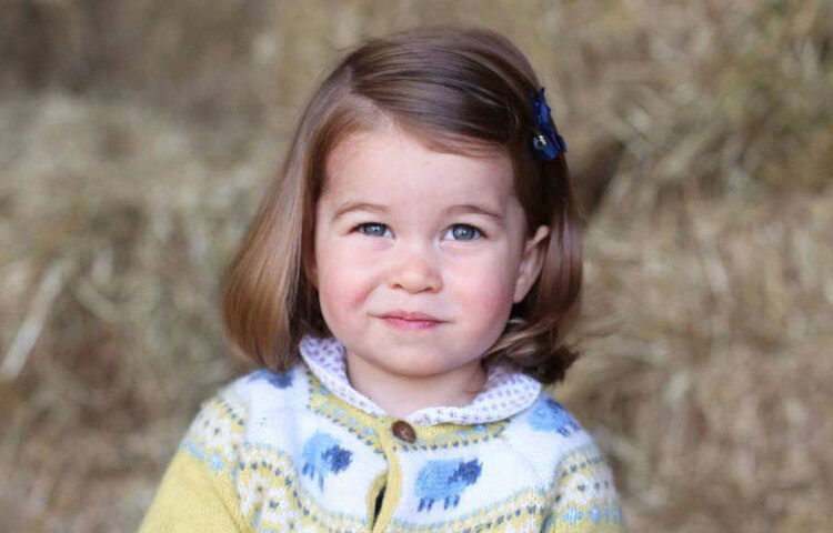 প্রিন্সেস শার্লট। প্রিন্স উইলিয়াম ও ক্যাথরিনের কন্যা। আলেকজান্ডার লুইসের বোন।