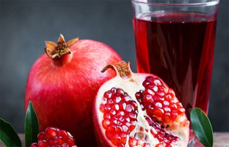 তবে গর্ভবতী নারীরা চিকিৎসকের পরামর্শ নিয়ে বেদানা খেতে পারেন। এতে শরীরে রক্ত-সঞ্চালন বাড়ে এবং শিশুর ব্রেইনে কোনো ক্ষতি হওয়ার আশঙ্কা কমে যায়। পাশাপাশি আপনি নিয়মিত কোনো ওষুধ খেলে বেদানা খাওয়ার আগে অবশ্যই চিকিৎসকের পরামর্শ নিন।