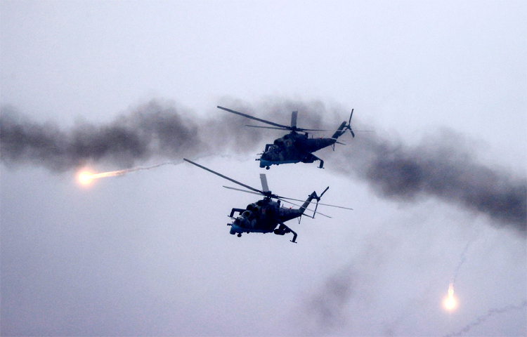 ইউক্রেনের বিমান বাহিনী জানিয়েছে, তাদের আকাশ প্রতিরক্ষা ব্যবস্থা রাশিয়ার আরও তিনটি প্লেন, একটি হেলিকপ্টার এবং তিনটি ড্রোন ভূপাতিত করেছে। খবর আল জাজিরার। ছবি: সংগৃহীত