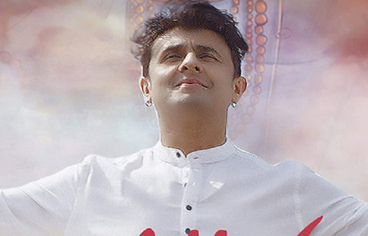 কিন্তু সোনু যখন সাফল্যের স্বাদ পেতে শুরু করেছেন, সেই সময় বলিউডে পায়ের নীচে মাটি শক্ত করতে হিমশিম খাচ্ছিলেন হিমেশ। তার বাবা বিপিন রেশমিয়াও সংগীতশিল্পী ছিলেন। সেই কারণে কম বয়সে হিমেশও সংগীতে তালিম নেন। কিন্তু সংগীতচর্চায় না গিয়ে শুরুতে টেলিভিশন সিরিজেই মন দেন তিনি।