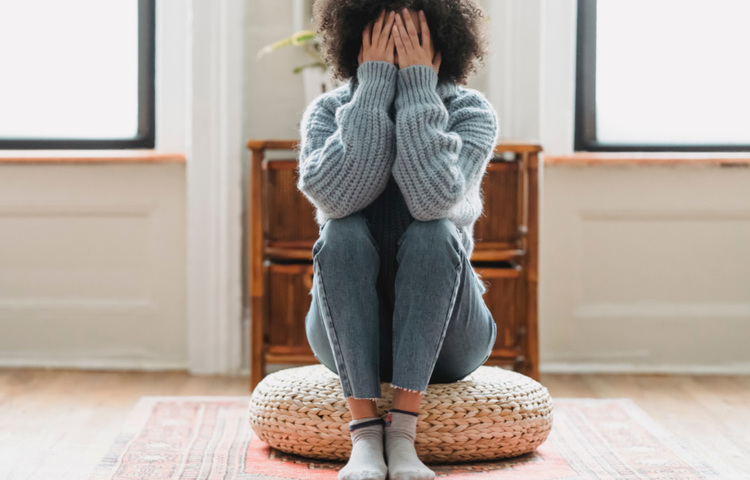 নিয়ম মেনে শরীরে যতটা পানির প্রয়োজন, ততটাই পানি খেতে হবে। যত বেশি বার মূত্র নির্গত হবে, ততই শরীর থেকে টক্সিন বের হবে। এতে মূত্রথলিতে জীবাণুর বাসা বাঁধার শঙ্কাও কমে। যেকোনো অপরিষ্কার পাবলিক টয়লেট ব্যবহার করা থেকে দূরে থাকুন। চেষ্টা করুন বাড়ির বাইরে ইউনিরাল ব্যবহার না করতে, একান্তই করতে হলে খুব পরিষ্কার টয়লেট ব্যবহার করুন। ছবি: সংগৃহীত