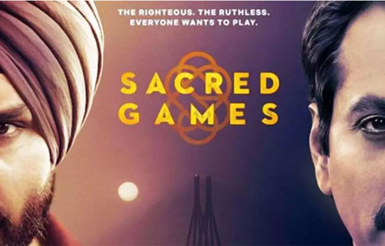 ‘সেক্রেড গেমস্’-এর দুটো সিজনেরই মুখ্য চরিত্রে ছিলেন সইফ আলি খান ও নওয়াজউদ্দিন সিদ্দিকি। দুজনের অসাধারণ অভিনয়ই সিরিজটিকে টানটান করে তুলেছে। সিজন প্রতি সইফ ১৫ কোটি রুপি পারিশ্রমিক পেয়েছেন। একজন পুলিশ অফিসারের ভূমিকায় অভিনয় করেছিলেন তিনি। ছবি: সংগৃহীত