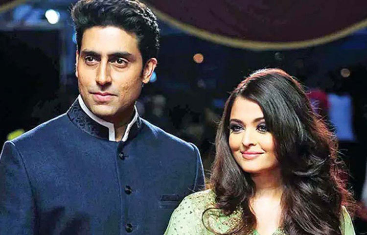 অভিষেক জানান, কয়েক বছর আগে নিউইয়র্কের এক হোটেলের ব্যালকনিতে দাঁড়িয়ে তার মনে হয়েছিল, ঐশ্বর্যার সঙ্গে জীবন কাটাতে পারলে মন্দ হয় না! সেই হোটেলের ওই একই ব্যালকনিতে দাঁড়িয়ে তিনি বিয়ের প্রস্তাব দেন অ্যাশকে।