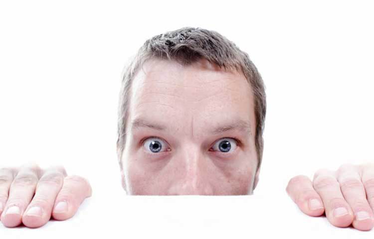 ফোবিয়া এক ধরণের মানসিক ব্যাধি (মেন্টাল ডিসঅর্ডার)। এমন বেশ কিছু ফোবিয়া আছে যা অজান্তেই আমাদের মনে বাসা বাঁধে, বাড়তে থাকে ধীরে ধীরে। আজ তেমনই কিছু অদ্ভুত ফোবিয়ার সম্পর্কে জেনে নেয়া যাক।