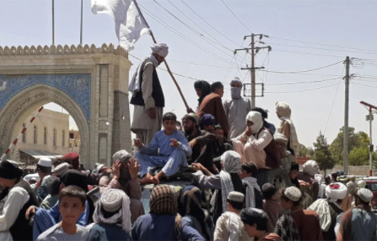 ১৩ অগাস্ট কন্দর, লস্কর গাহ এবং ১৪ অগাস্ট মাজার-ই-শরিফ শহরে প্রতিষ্ঠিত হয় তালেবানি রাজত্ব। ছবি: সংগৃহীত