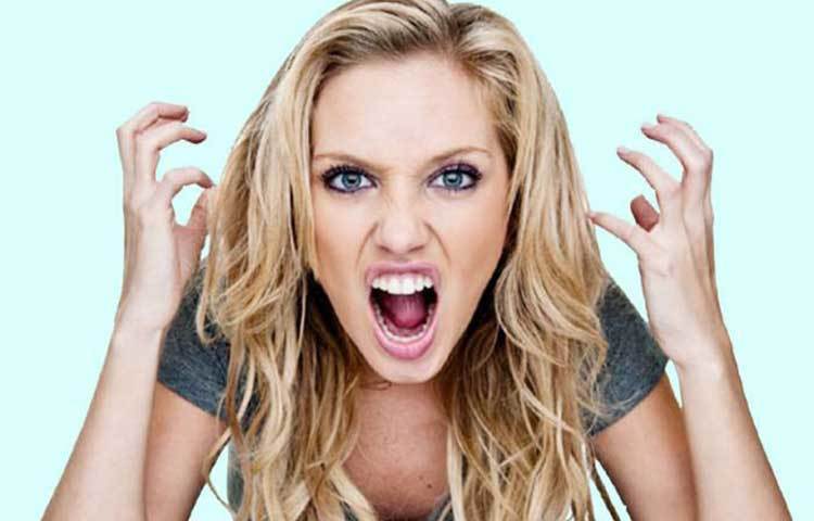 আপনি যখন শান্ত হয়ে যাবেন, আপনার রাগের কারণগুলো তার সামনে তুলে ধরুন, ততক্ষণে অপরজনের মাথাও ঠান্ডা হয়ে যাবে, সে ভালোভাবে আপনার কথা বুঝতে পারবে।