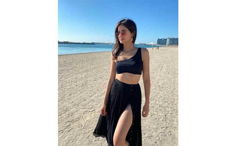 আবেদনময়ী অনন্যা পান্ডে।