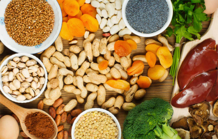 অতিরক্ত মাত্রায় আয়রন রয়েছে, এমন খাবার খাবেন না। এগুলো শরীরে অ্যান্টিবায়োটিক শোষণ বা অ্যাবসর্পসন-এর হার কমিয়ে দেয়। ছবি: সংগৃহীত
