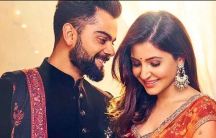 ডিসেম্বরে চারটি টেস্ট, তিনটি ওয়ানডে ও টি-টোয়েন্টি খেলতে ভারতীয় দল অস্ট্রেলিয়া যাবে। বোর্ডের এক কর্তা জানিয়েছেন, কোহলিকে সেই সিরিজে পাওয়া যাবে। কারণ, ভারতীয় অধিনায়ক ওই সিরিজে না যাওয়ার ব্যাপারে বোর্ডকে কিছুই জানাননি। তবে সিরিজের মাঝে কোহলিকে দেশে ফিরতে হল আলাদা ব্যাপার।