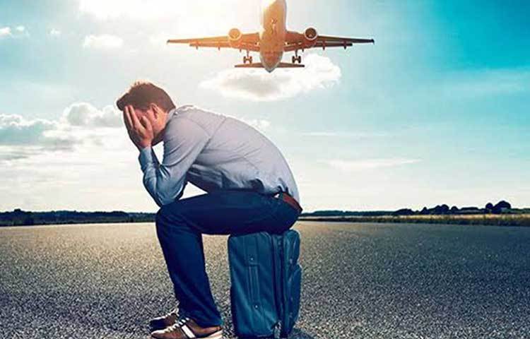 যাত্রীদের সেই মানসিক চাপ কাটানোর জন্যই আসনের রঙ নীল করা হয়। কেন?