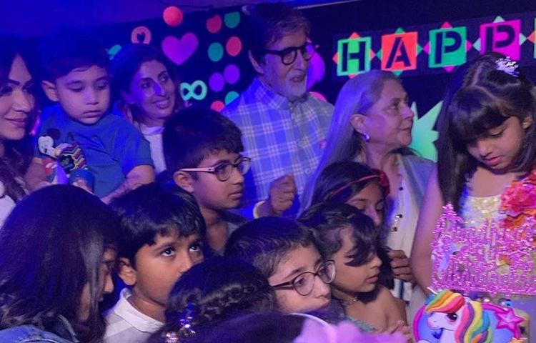 আরাধ্যার জন্মদিনের পার্টিতে হাজির পিসি শ্বেতা বচ্চন নন্দা।