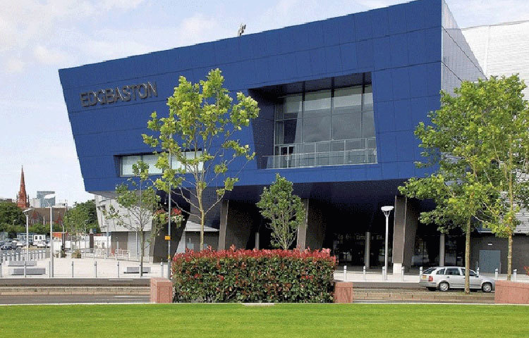 এজবাস্টন স্টেডিয়ামের পার্কিং লট মূলত ব্যবহার করা হবে বলে জানা গিয়েছে। এজবাস্টন রোড দিয়ে ঢুকে গাড়িতে বসে পরীক্ষা করেই পারশোর রোড দিয়ে বেরিয়ে যাওয়া যাবে।