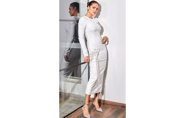 ইমরান হাশমির বিপরীতে জান্নাত-২ তে প্রথম নজর কেড়েছিলেন এষা। ছবি: সংগৃহীত