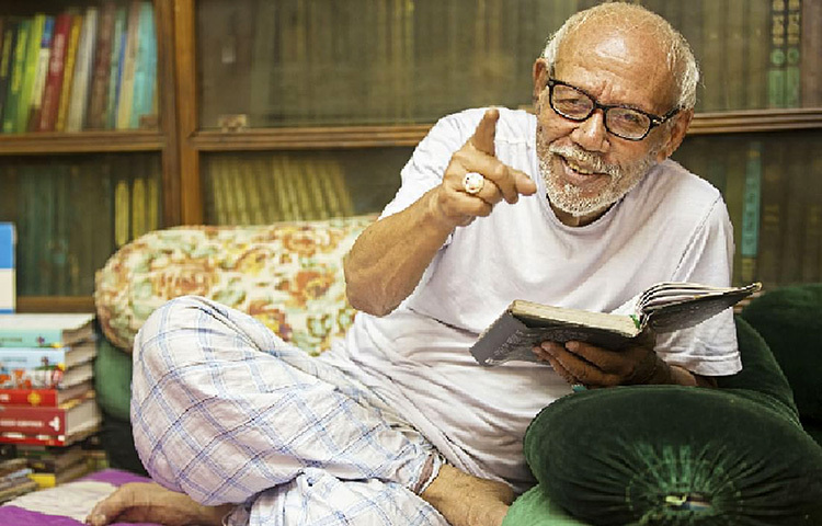 অভিনেতা হিসেবে এটিএম শামসুজ্জামানের অভিষেক ১৯৬৫ সালে। এরপর ১৯৭৬ সালে আমজাদ হোসেন পরিচালিত ‘নয়নমণি’ চলচ্চিত্রে খলনায়ক হিসেবে তিনি আলোচনায় আসেন। ২০০৯ সালে ‘এবাদত’ নামের প্রথম সিনেমা পরিচালনা করেন এটিএম শামসুজ্জামান। ছবি: সংগৃহীত