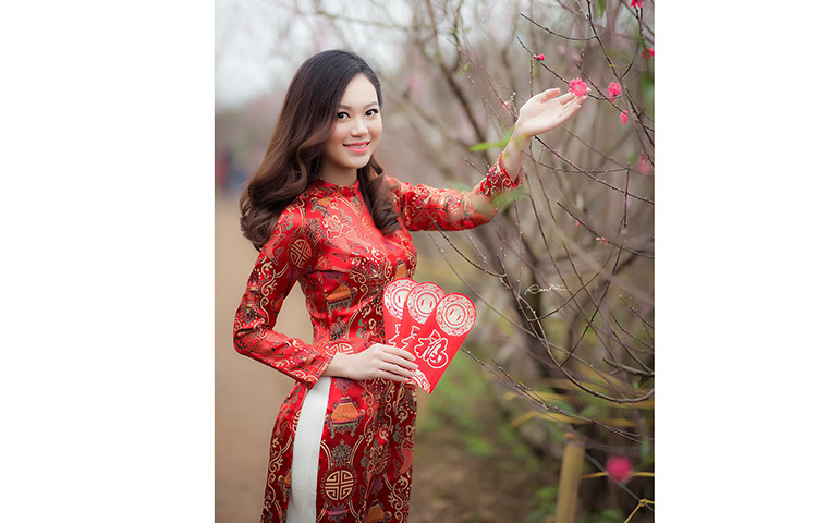 যেসব নারী আর্থিকভাবে স্বাবলম্বী তারা কিন্তু মনের দিক থেকেও অন্যরকম হন। নিজের মতো করে পরিকল্পনা, স্বতন্ত্রতাই তাদের অন্যদের থেকে আলাদা করে দেয়। এরা নিজেরা খুব ভালো সিদ্ধান্ত নিতে পারেন। তারা অন্যের দৃষ্টিও আকর্ষণ করতে পারেন। ছবি: সংগৃহীত