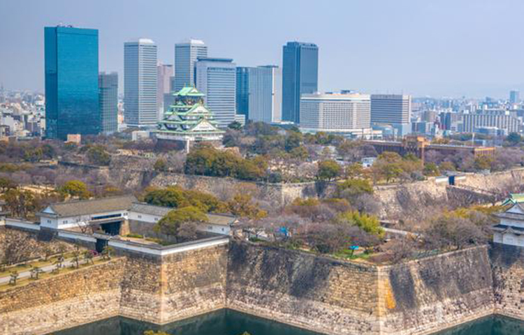 ওসাকা: সিডনির কাছে তৃতীয় স্থান হারিয়েছে ওসাকা। ২০১৮ সালের আগে কিন্তু তালিকার শীর্ষ দশে কিন্তু জাপানের এই শহরটির নাম ছিল না। তবে অপরাধের হার কমিয়ে ও গণপরিবহনের মান বাড়িয়ে তালিকায় ঢুকে পড়েছে শহরটি।