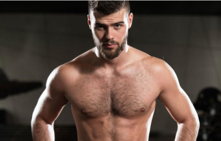 বুকে লোম যাদের বুকে অত্যধিক লোম থাকে, তাদের দাম্পত্য জীবন খুবই সুখকর হয়, পাশাপাশি এদের শক্তি ও বুদ্ধির জোরও খুব বেশি হয়। আর, যাদের বুকে বেশি লোম থাকে না, তারা অনেকেই বুদ্ধিমান হয়। আবার, অনেকে একটু স্বার্থ নিয়ে চলতে পছন্দ করে।