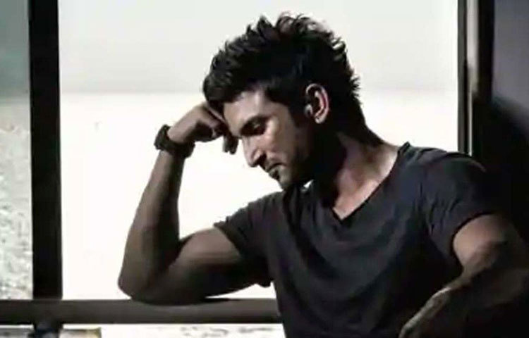 সুশান্ত সিংহ রাজপুতের রহস্যমৃত্যুতে নতুন মোড়। এবার তাদের এক পারিবারিক বন্ধু মুম্বাই পুলিশের কাছে আবেদন করলেন, যাতে সুশান্তের আর এক ঘনিষ্ঠ বন্ধুকে জেরা করা হয়। কারণ ওই পারিবারিক বন্ধুর অভিযোগ, ঘনিষ্ঠ বন্ধুই সুশান্তের ইনস্টাগ্রাম ও টুইটার অ্যাকাউন্ট নিয়ে ছেলেখেলা করছেন!