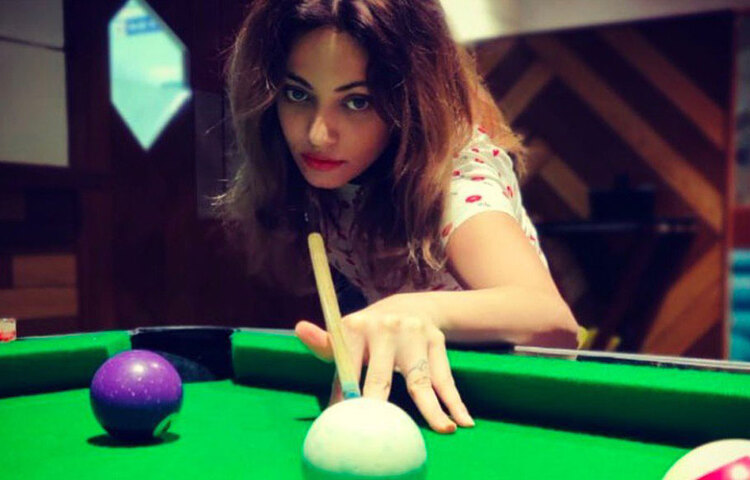 ঐশ্বরিয়ার ‘লুক অ্যালাইক’। ক্যারিয়ারের সূত্রপাতে এটাই ছিল পরিচয়। সঙ্গে গুঞ্জন, এই কারণেই তাকে বলিউডে জায়গা পেতে সাহায্য করেছিলেন সালামন খান।