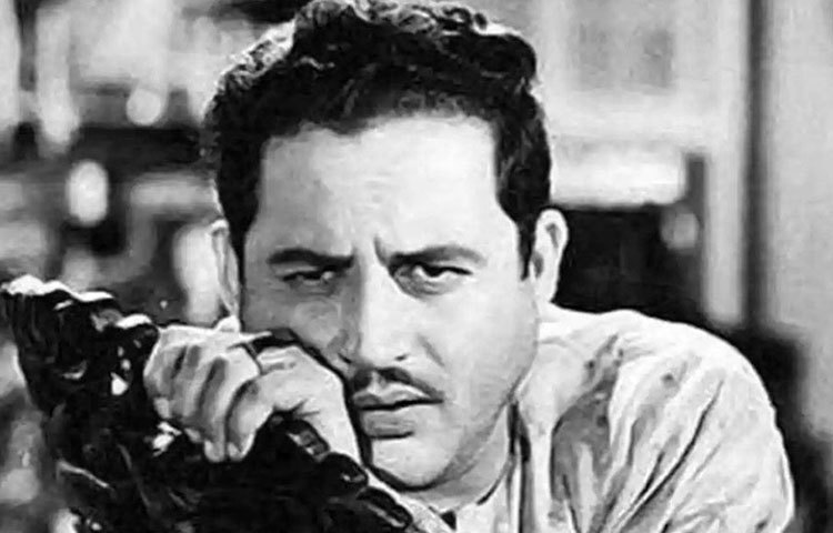 গুরু দত্ত: মাত্র ৩৯ বছর বয়সে মারা যান তিনি। তার মৃত্যু আজও রহস্যাবৃত। মদের সঙ্গে ঘুমের ওষুধ মিশিয়ে পান করার কারণে নাকি মৃত্যু হয়েছিল 'কাগজ কে ফুল' খ্যাত এই অভিনেতা-পরিচালকের। তার ঘনিষ্ঠমহলের দাবি, মৃত্যুর আগের দিনও বেশ হাসিখুশি ছিলেন গুরু। আত্মহত্যা, নাকি ভুলবশত ওভারডোজ? আজও জানা যায়নি।