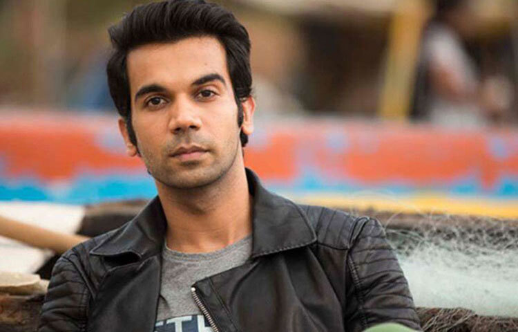 অভিনেতা রাজকুমার রাও প্রধানমন্ত্রী ত্রাণ তহবিলে এবং জোমাটো ফিডিং ইন্ডিয়ায় অর্থ সাহায্য করেছেন। তবে কত টাকা দিয়েছেন তা জানাননি।