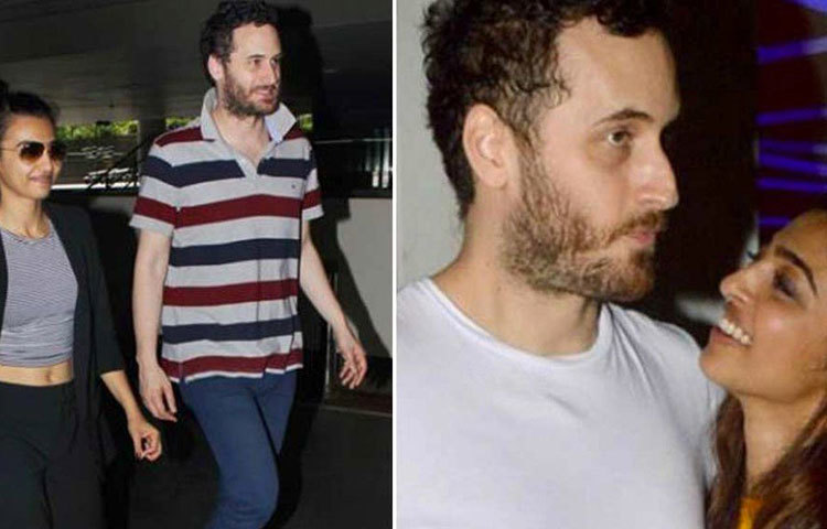 বিয়ের পরে তাকে কোনো কিছুর জন্য স্বামী বেনেডিক্টের অনুমতি নিতে হয় না। জানিয়েছেন রাধিকা। আবার একইসঙ্গে তার জীবনদর্শন নিয়েও আপত্তি নেই বেনেডিক্টের। তাকে জীবনসঙ্গী হিসেবে পেয়ে নিজেকে ভাগ্যবান বলে মনে করেন ‘বদলাপুর’-এর কাঞ্চন।