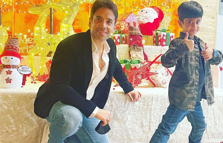 একতার দাদা তুষারও বিয়ে করতে চাননি। সিঙ্গেল ফাদার হিসেবে বড় করে তুলছেন লক্ষ্য কাপুরকে। সারোগেসি এবং আইভিএফ-এর সাহায্যে বাবা হয়েছেন তিনি। ছবি: সংগৃহীত