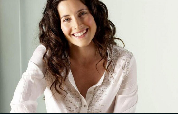 তবে এসবের বাইরে তার বাকি সময় কাটে পরিবারের সঙ্গে। সুযোগ পেলেই সরিয়ে রাখেন পেশাদার জীবন। ছবি: সংগৃহীত