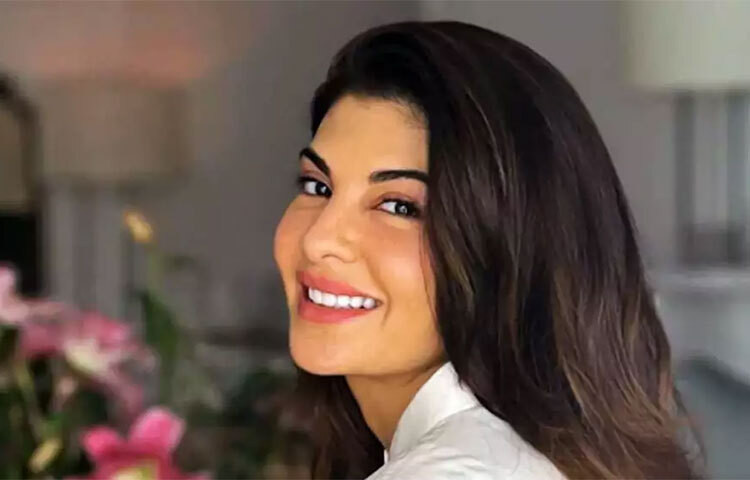 মুম্বাইয়ের জুহু সমুদ্রসৈকতের ধারে একটি পাঁচ বেডরুমবিশিষ্ট ডুপ্লেক্স, শ্রীলঙ্কায় একটি ব-দ্বীপও কিনেছেন অভিনেত্রী জ্যাকুলিন ফার্নান্ডেজ। ছবি: সংগৃহীত