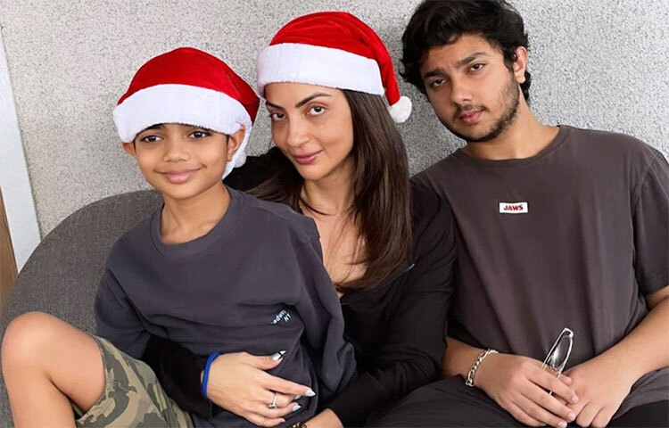 সীমা খান এবং সোহেল খানের দ্বিতীয় ছেলে যোহানের জন্ম হয়েছে সারোগেসির মাধ্যমেই। ছবি: সংগৃহীত